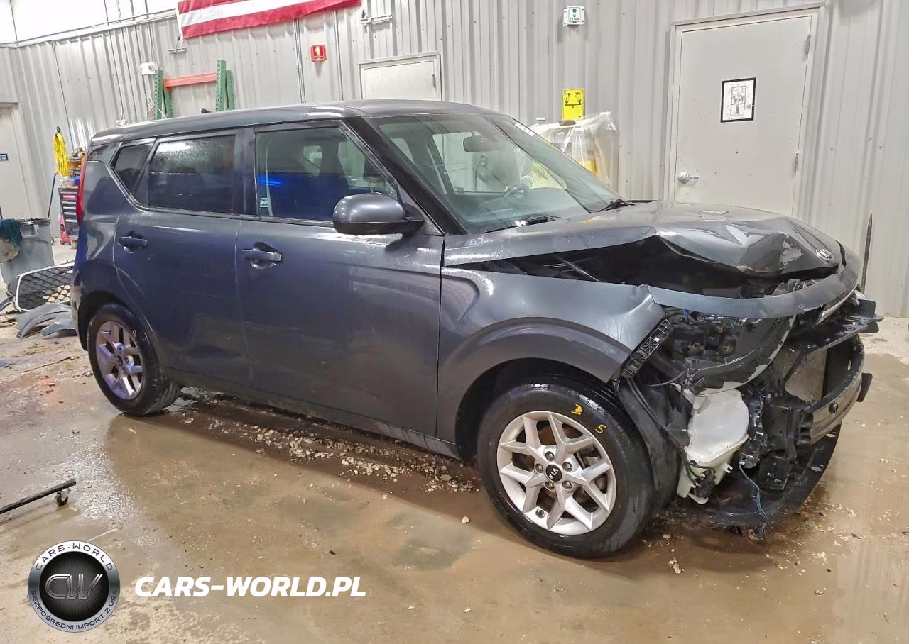 2021 Kia Soul VIN:KNDJ23AU2M7771946 - 4