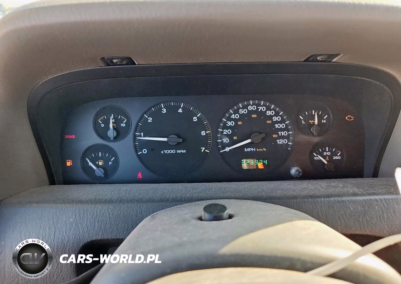 2004 Jeep Grand Cherokee Laredo VIN:1J4GX48N14C435772 - 9