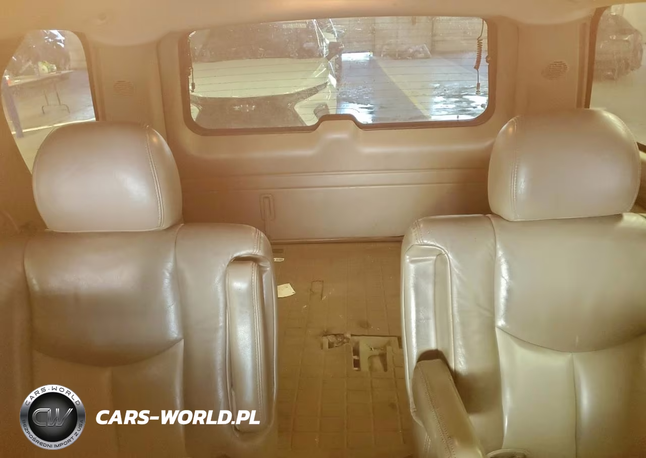 2004 GMC Yukon Denali VIN:1GKEK63UX4J128641 - 10