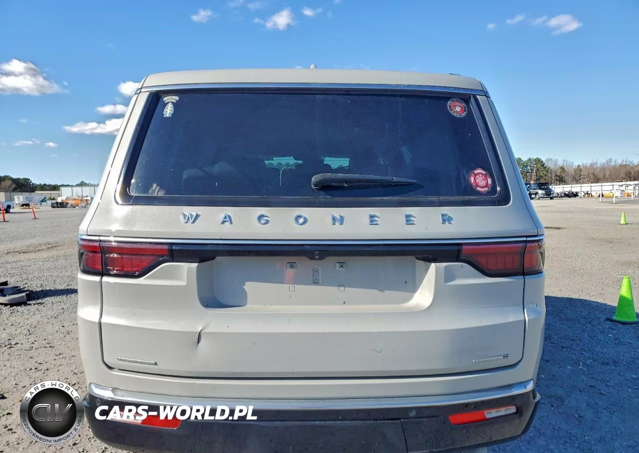 2022 Jeep Wagoneer Series Ii VIN:1C4SJVBT2NS138872 - 6