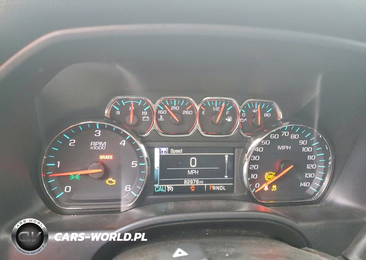 2018 Chevrolet Silverado K1500 Lt VIN:3GCUKREC4JG356936 - 9