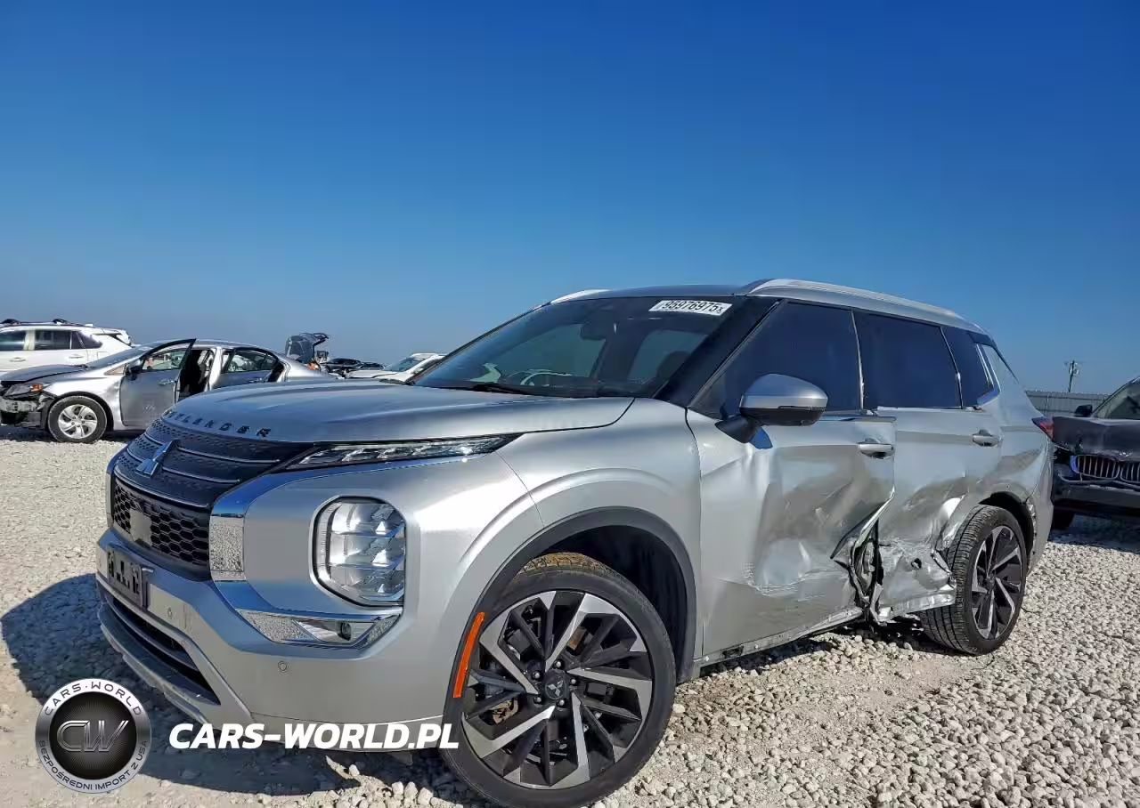 2022 Mitsubishi Outlander Sel