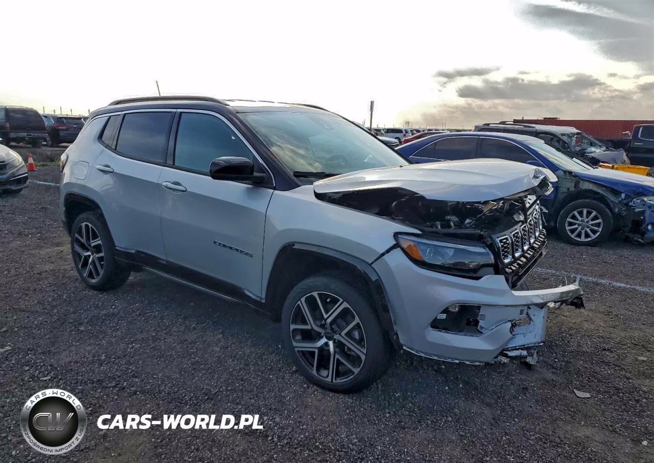 2025 Jeep Compass Limited VIN:3C4NJDCN9ST543791 - 4