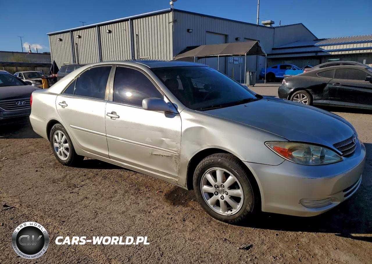 2002 Toyota Camry VIN:JTDBE32K020053374 - 4