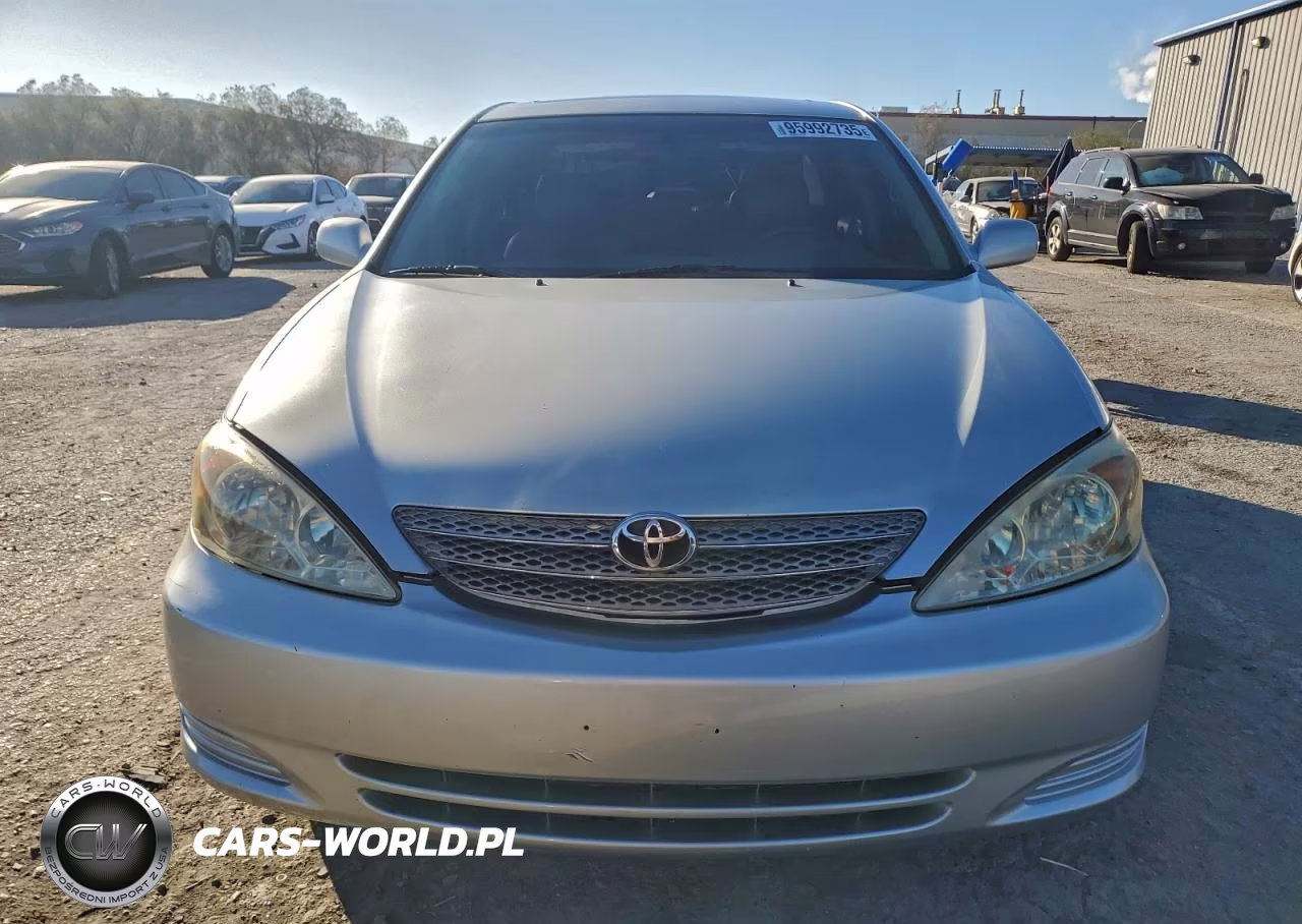 2002 Toyota Camry VIN:JTDBE32K020053374 - 5
