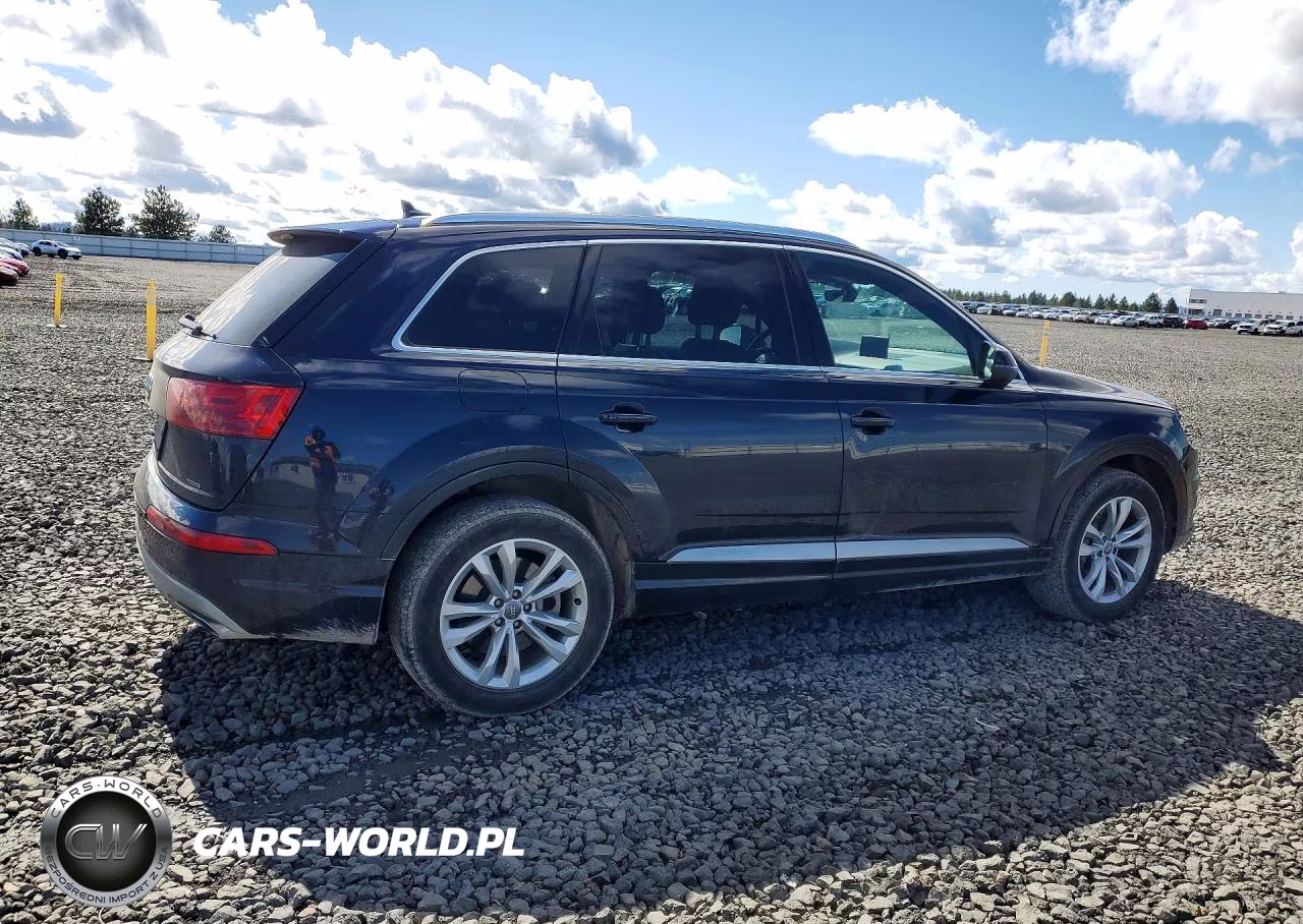 2017 Audi Q7 Premium VIN:WA1AHAF7XHD042844 - 3