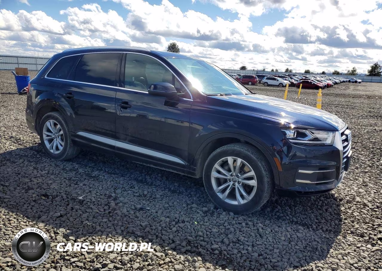 2017 Audi Q7 Premium VIN:WA1AHAF7XHD042844 - 4