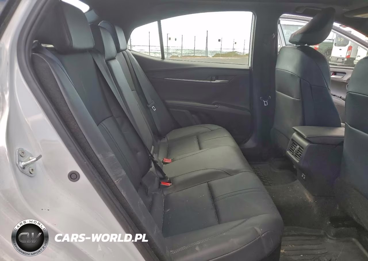 2025 Toyota Camry Xse VIN:4T1DAACK8SU054087 - 11