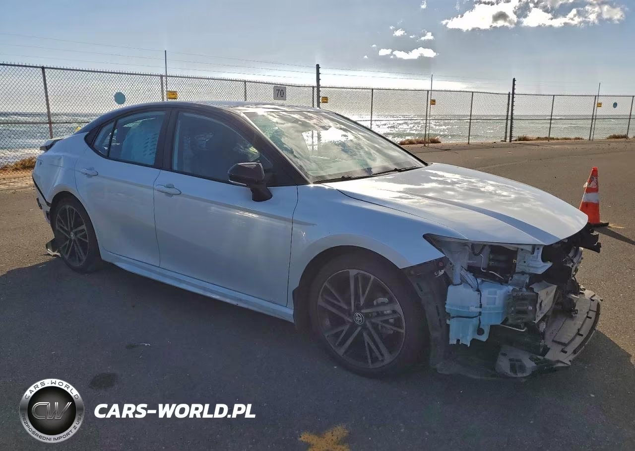 2025 Toyota Camry Xse VIN:4T1DAACK8SU054087 - 4