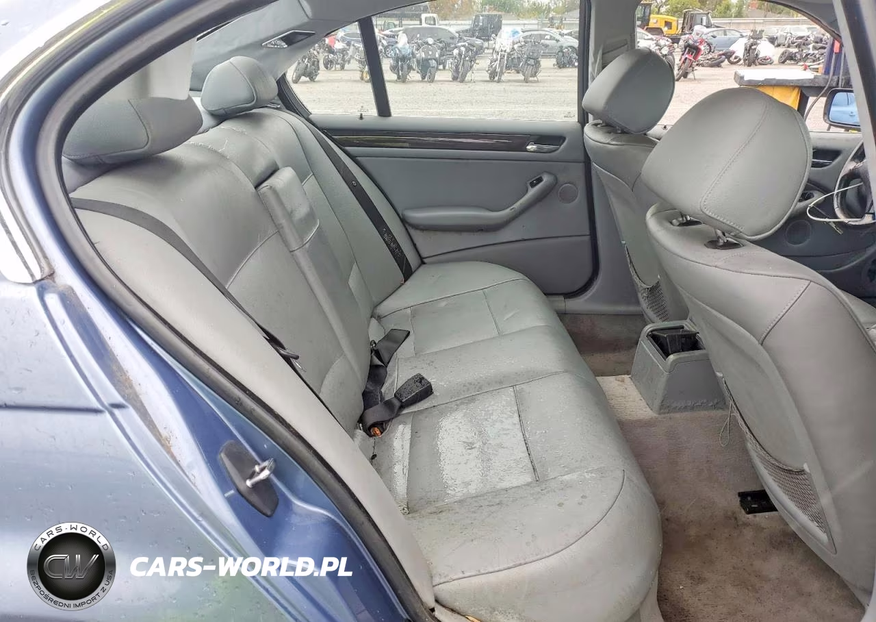 2001 BMW 330 I VIN:WBAAV53421FJ71510 - 10