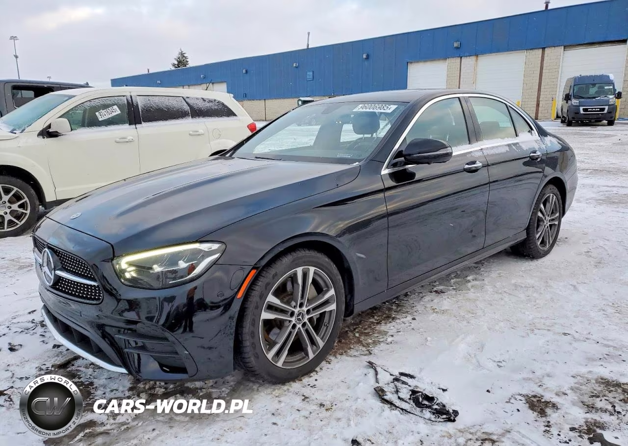 2021 Mercedes-Benz E 350 4Matic – zdjęcie 1 z 13