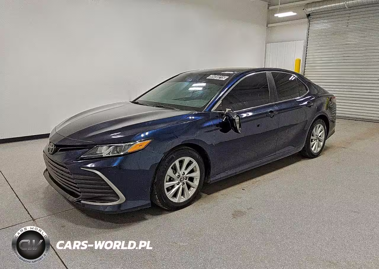 2021 Toyota Camry Le