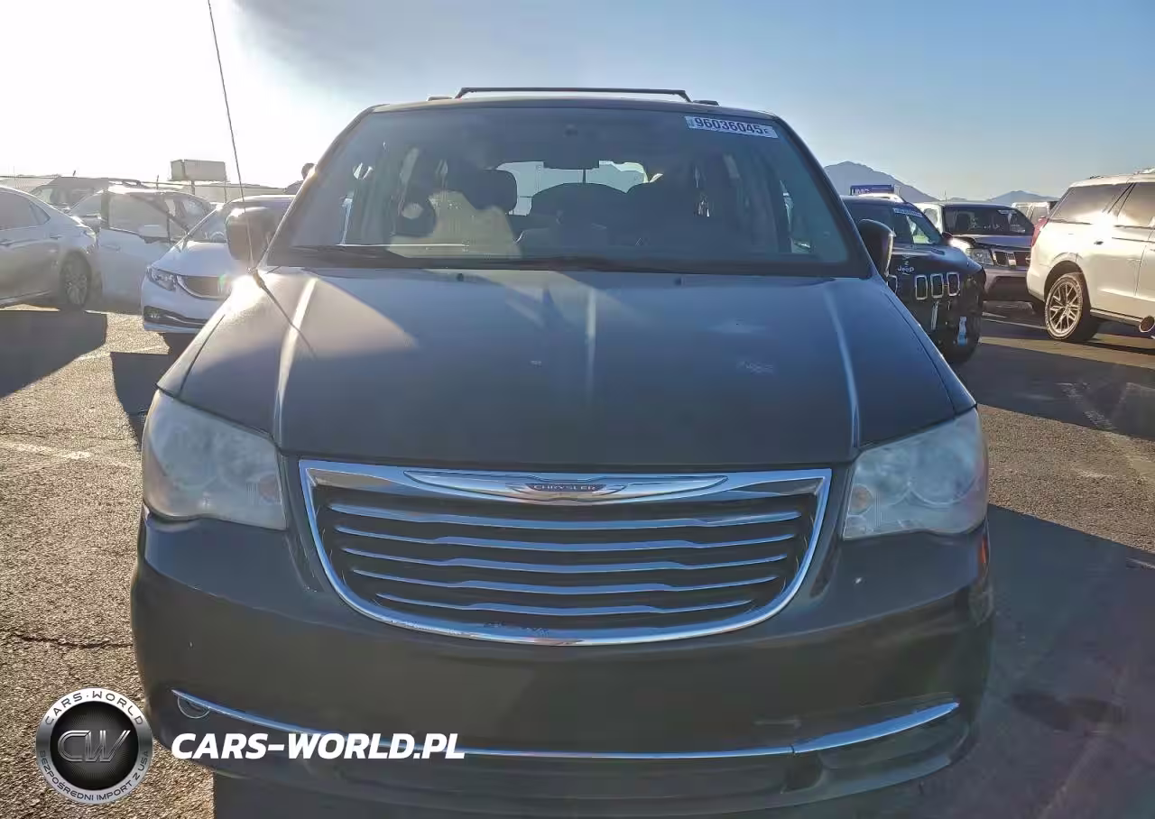 2011 Chrysler Town & Country Touring VIN:2A4RR5DG6BR719967 - 5