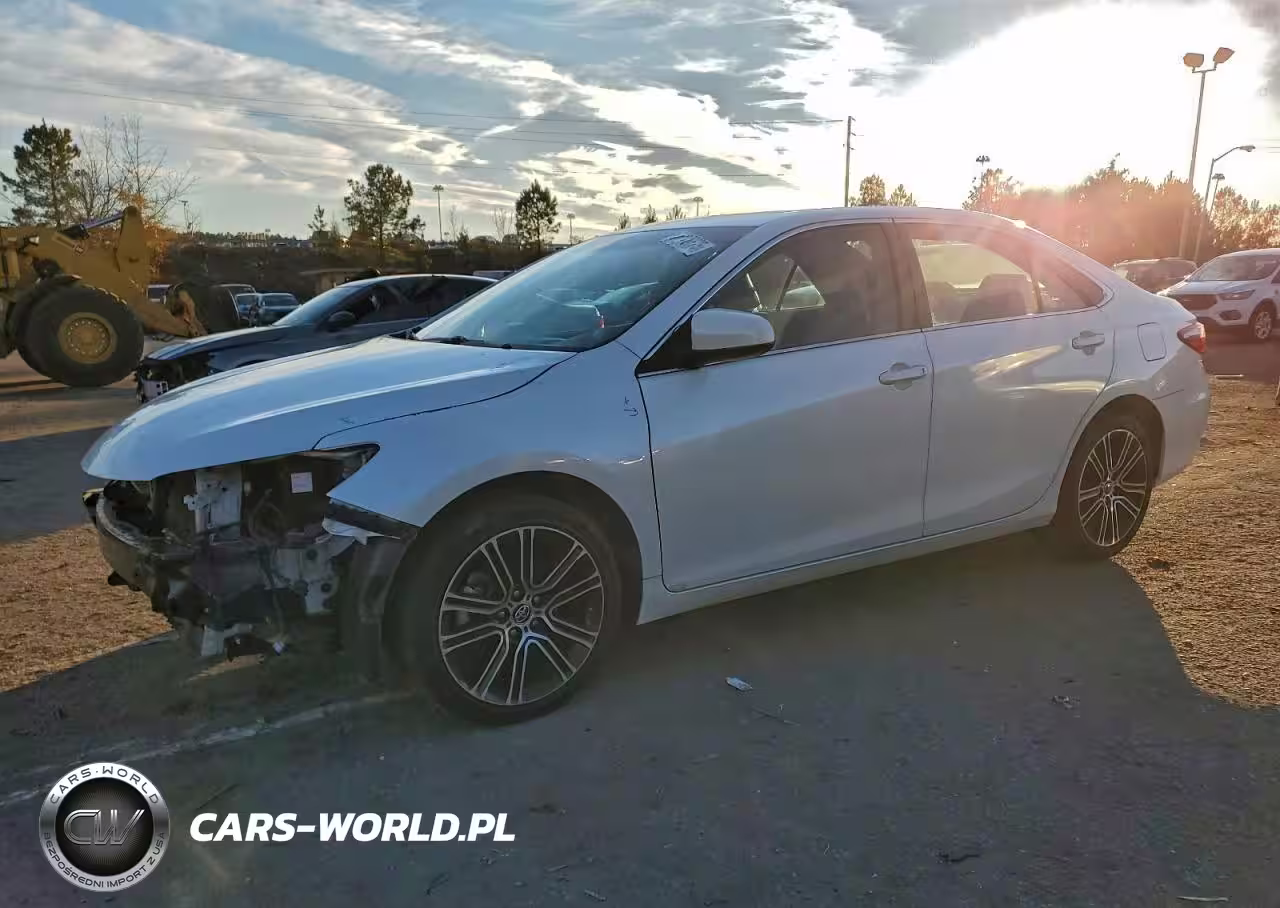 2016 Toyota Camry Le