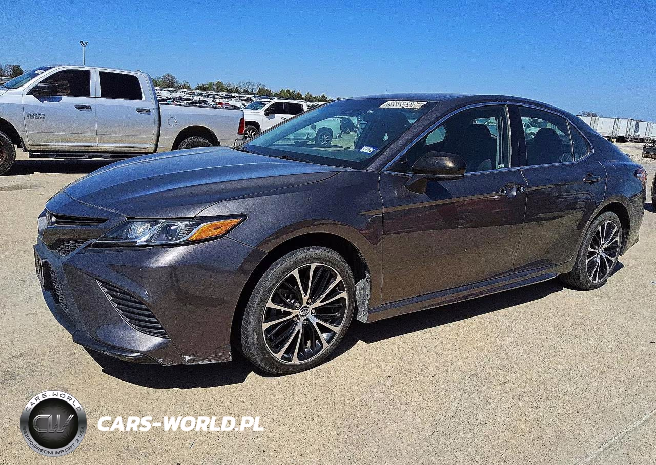 2020 Toyota Camry Se – zdjęcie 1 z 12