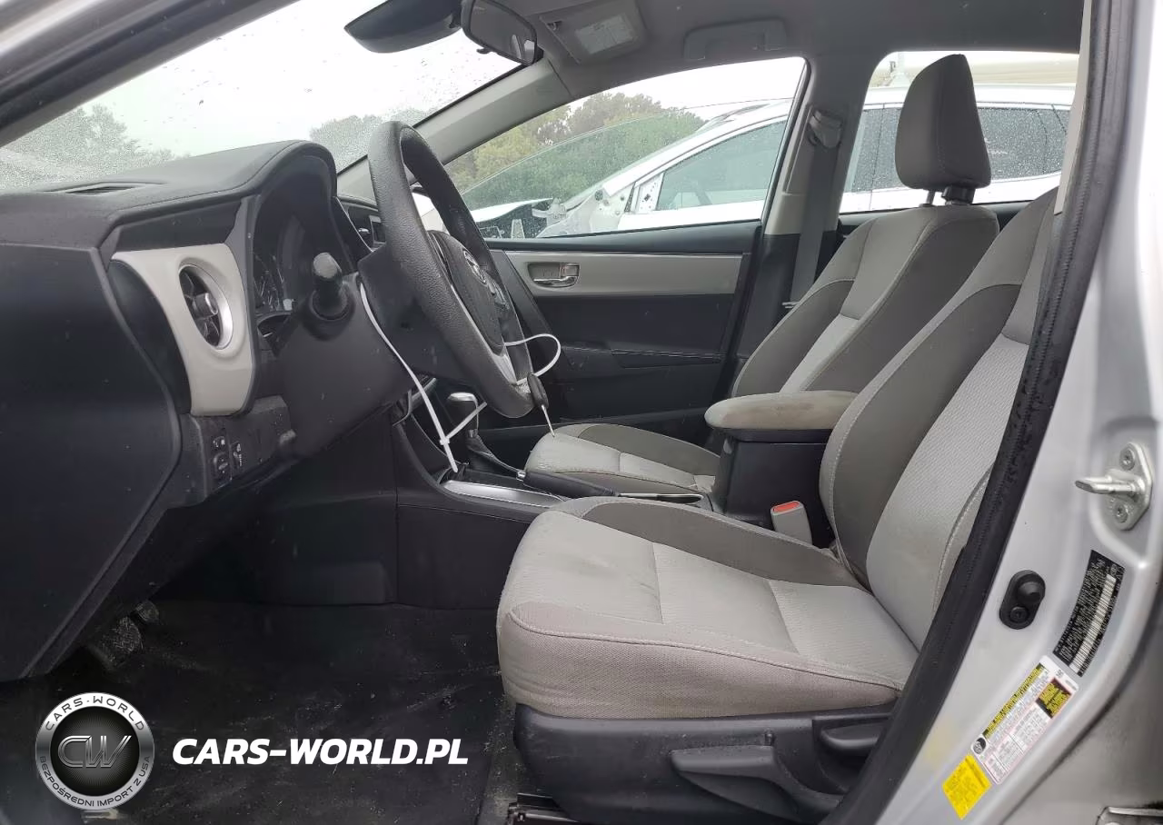2019 Toyota Corolla L VIN:2T1BURHE4KC158027 - 7