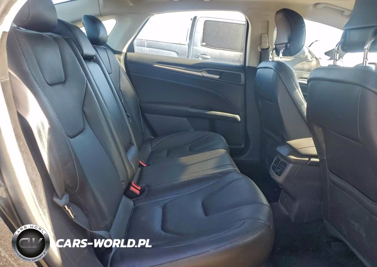 2014 Ford Fusion Titanium VIN:3FA6P0D94ER174455 - 10
