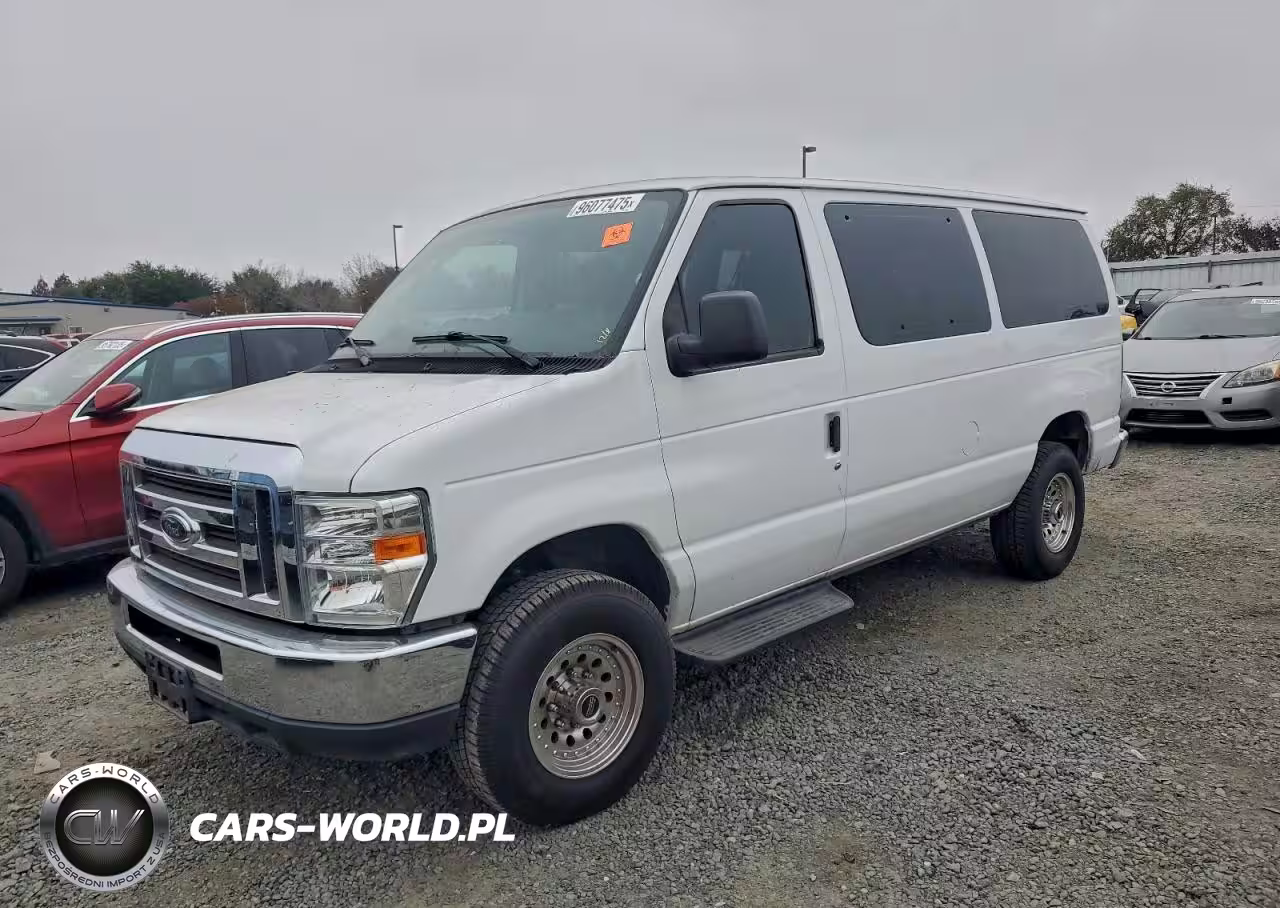 2011 Ford Econoline E350 Super Duty Wagon