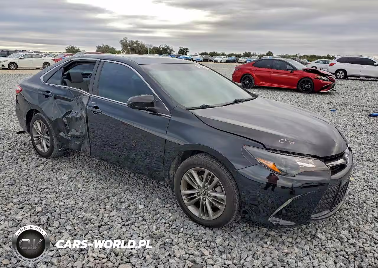 2015 Toyota Camry Le VIN:4T1BF1FK1FU103947 - 4