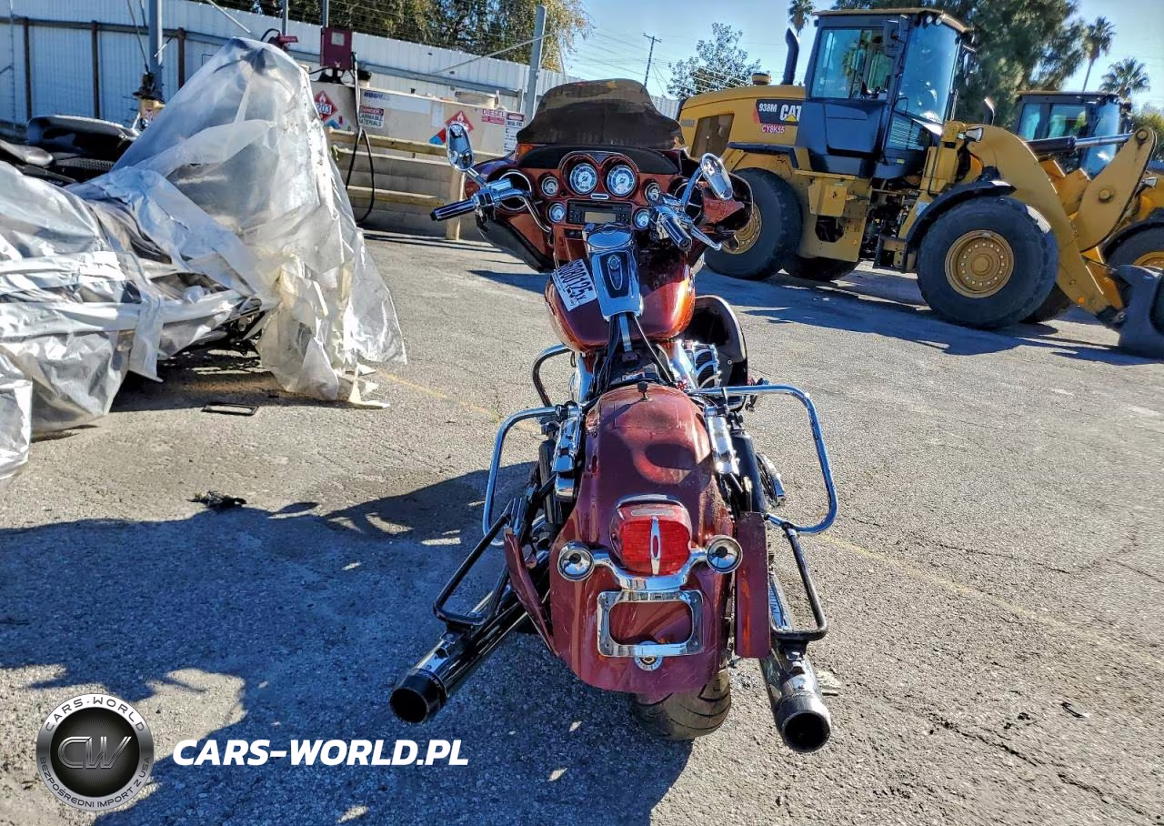 2010 Harley Davidson Flhtcuse5 VIN:1HD1PR819AB952789 - 4