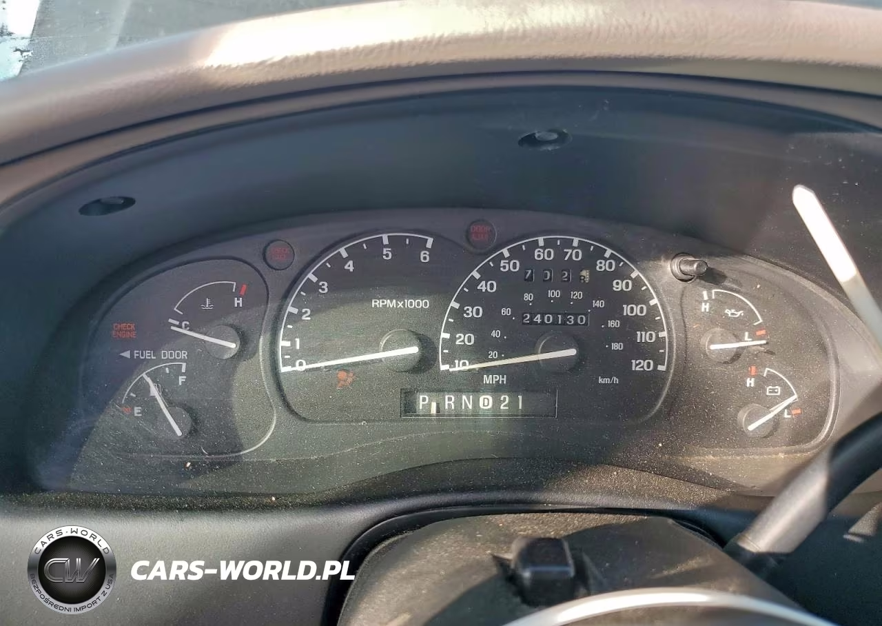 1998 Ford Explorer VIN:1FMYU22E8WUB33145 - 9