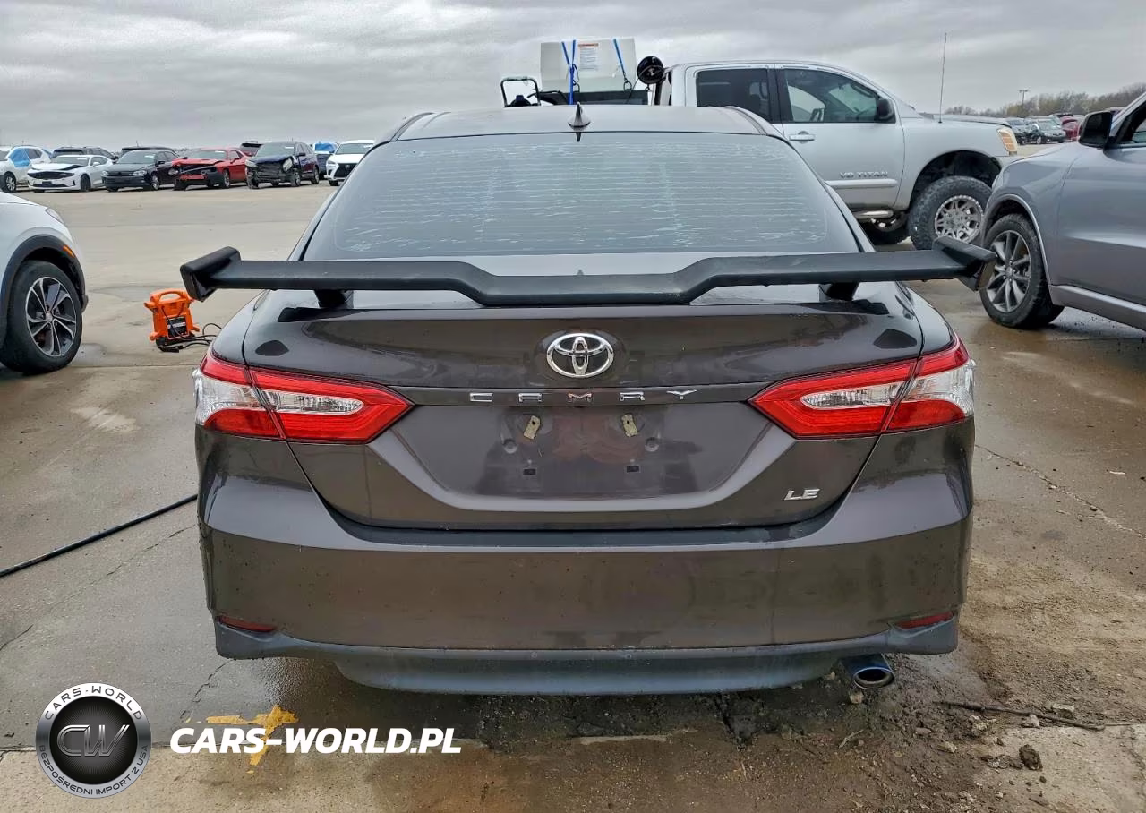 2020 Toyota Camry Le VIN:4T1C11AK6LU891016 - 6