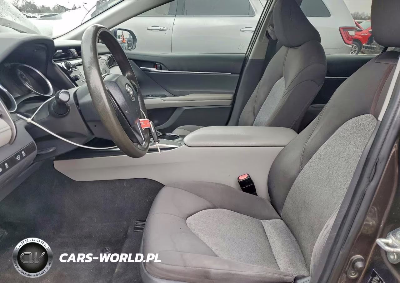 2020 Toyota Camry Le VIN:4T1C11AK6LU891016 - 7