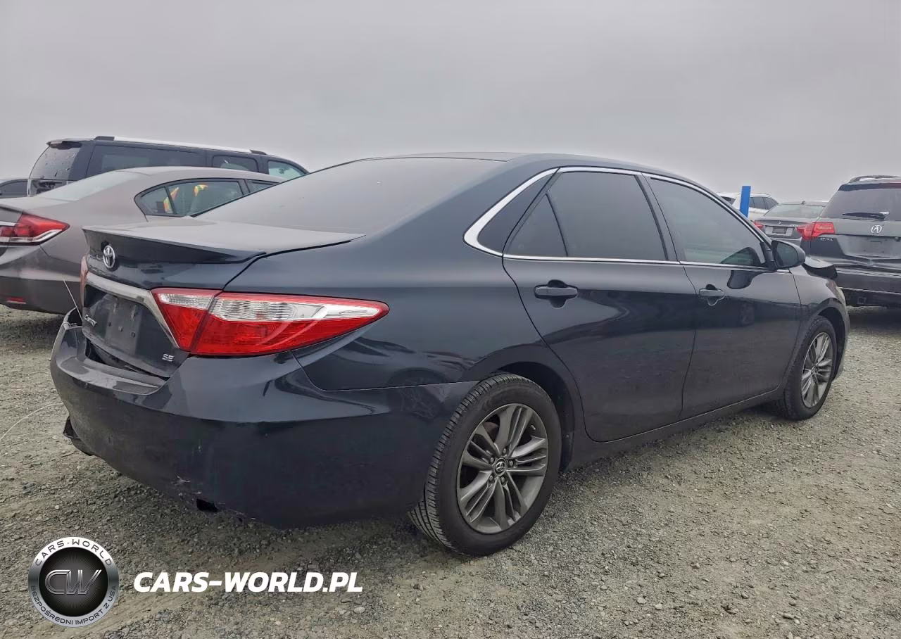 2015 Toyota Camry Le VIN:4T1BF1FKXFU894513 - 3