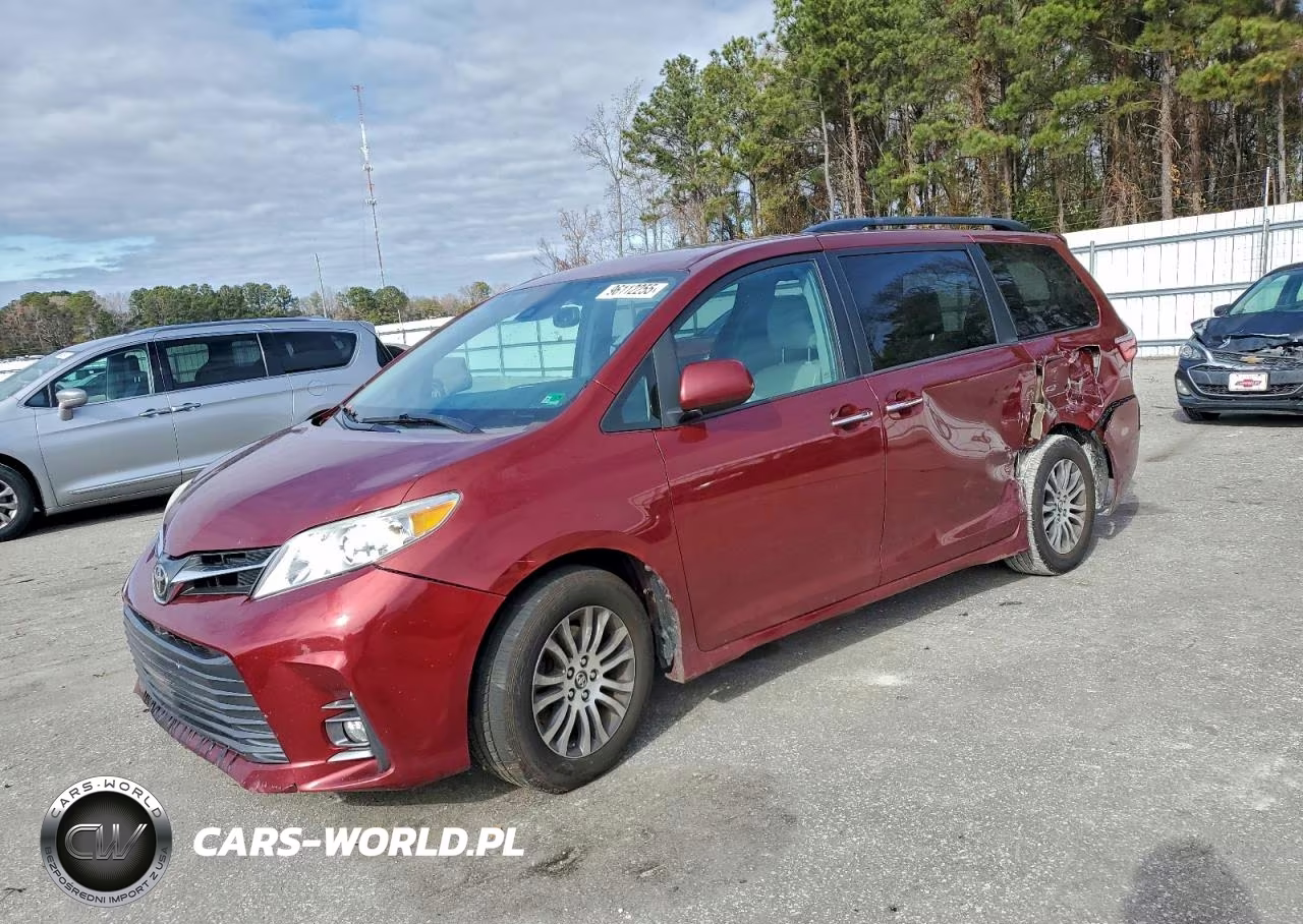 2018 Toyota Sienna Xle