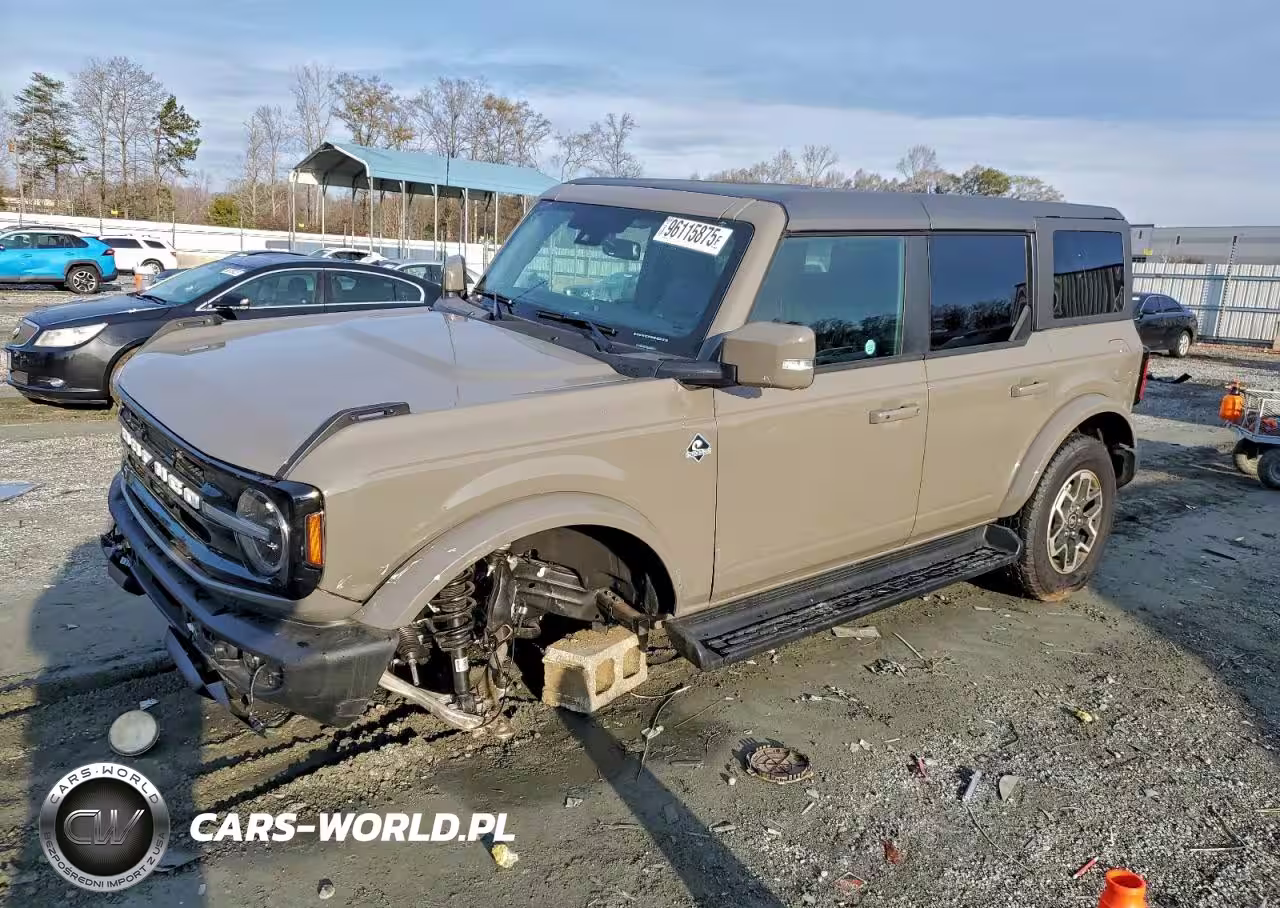 2025 Ford Bronco Outer Banks