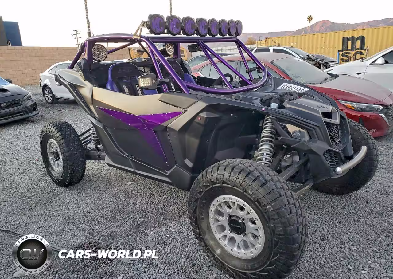 2020 Can Am Maverick Max