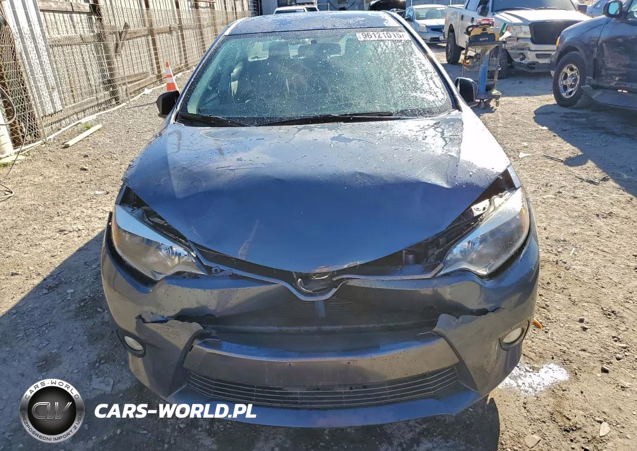 2015 Toyota Corolla Le Plus VIN:2T1BURHE6FC432821 - 5