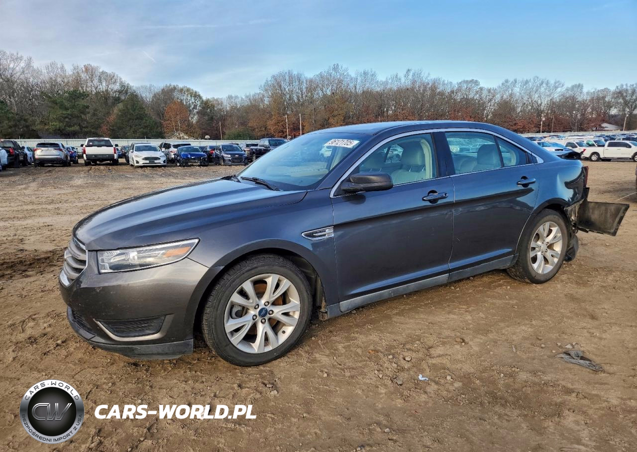 2015 Ford Taurus Se