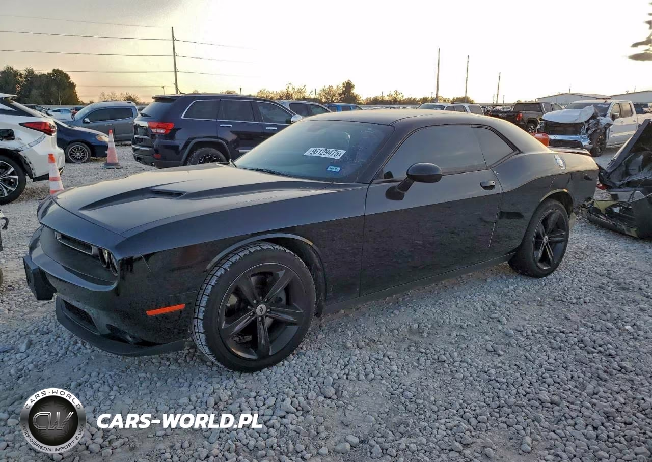 2018 Dodge Challenger Sxt