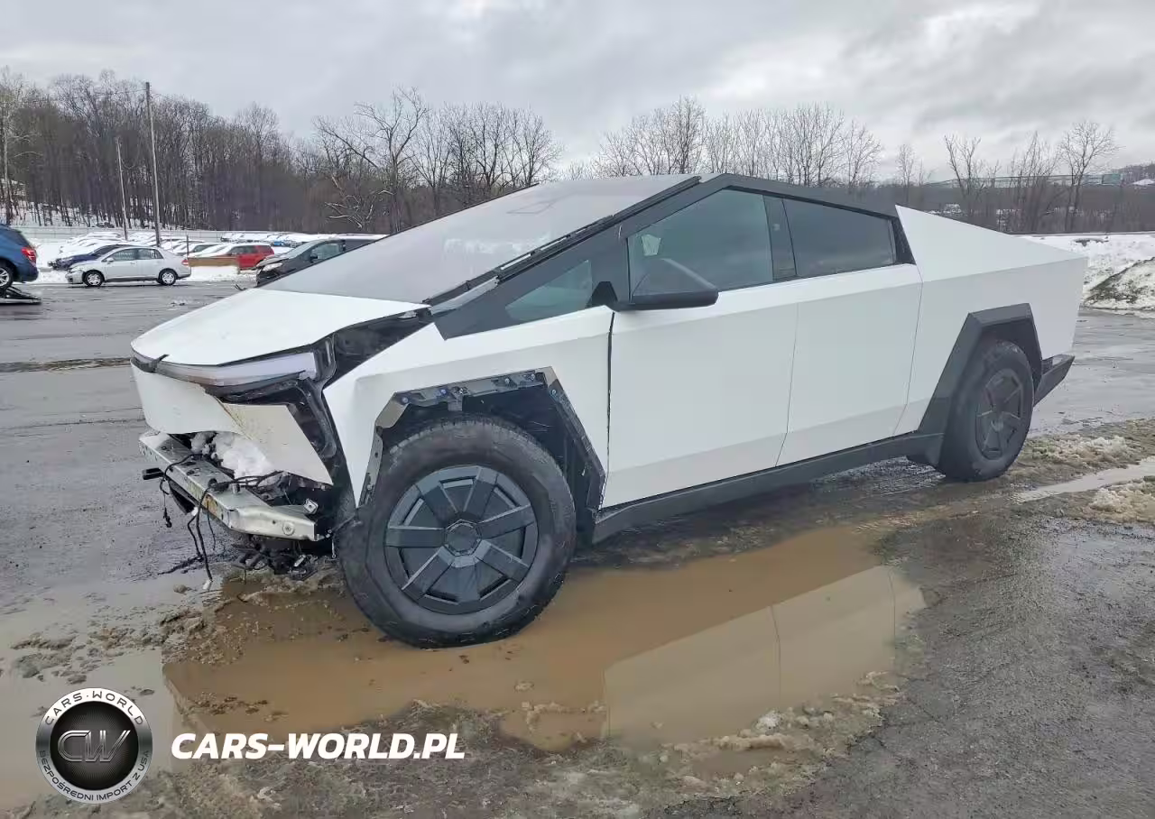 2025 Tesla Cybertruck
