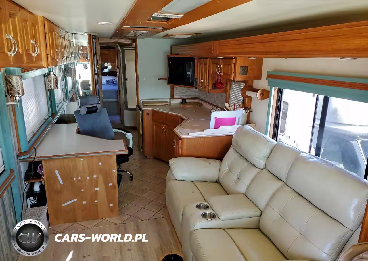 1997 Roadmaster Rail Executive Signature VIN:1RF120613V1013012 - 6