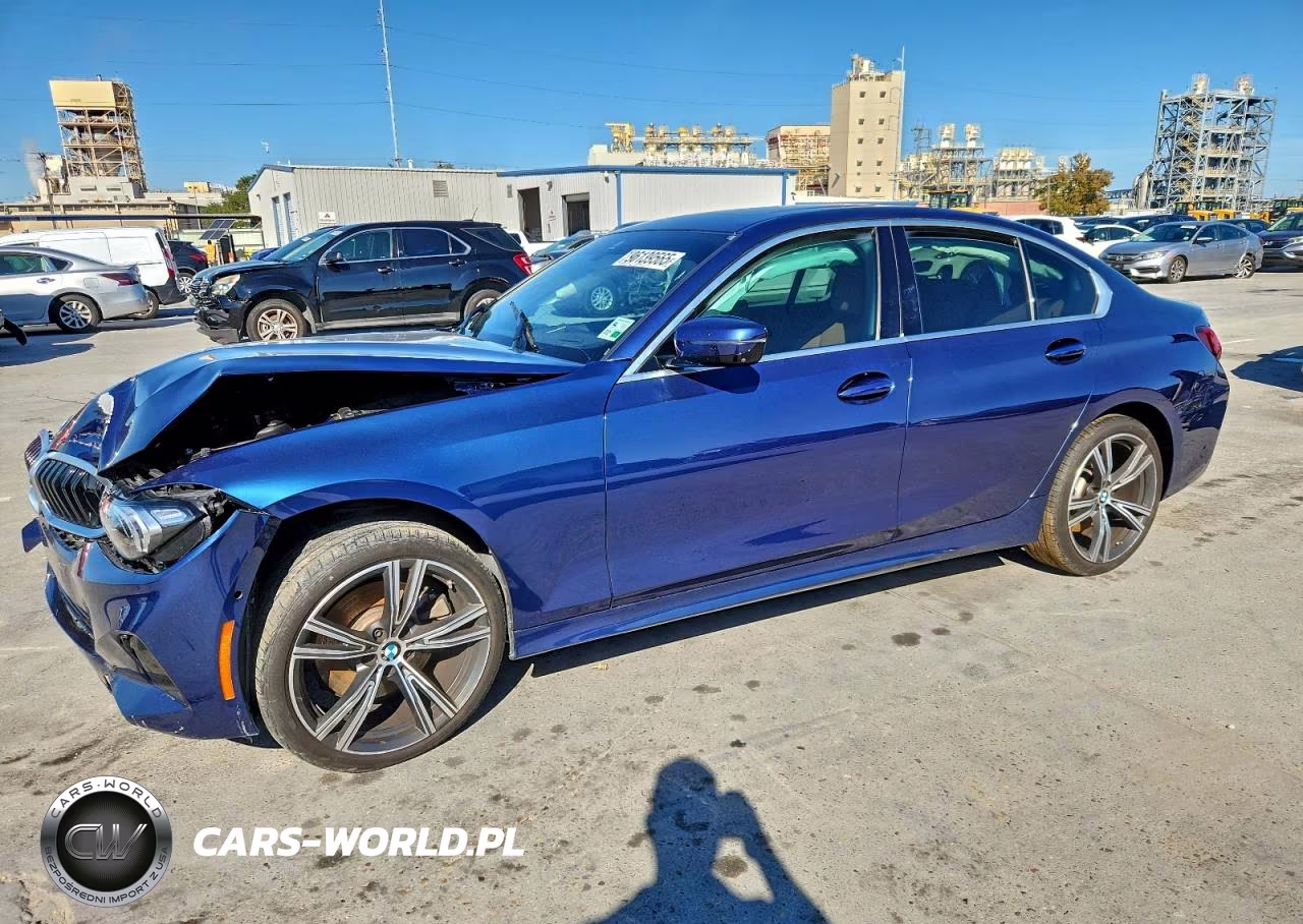 2024 BMW Motorrad 330I