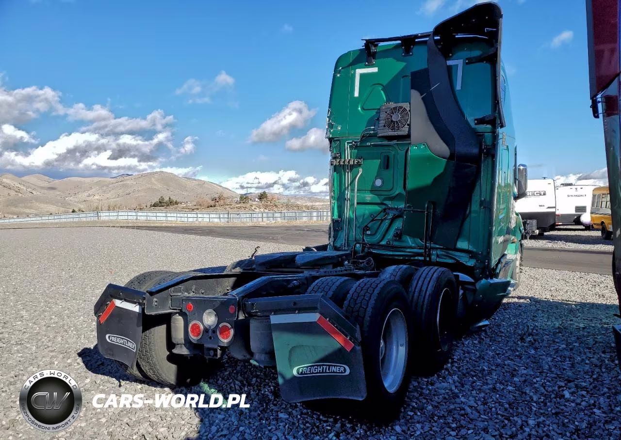 2023 Freightliner Cascadia 126" Sleeper Cab Semi Truck VIN:3AKJHHDR6PSUK3952 - 4