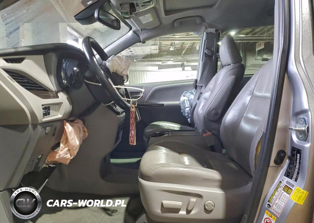 2018 Toyota Sienna Xle 8-Passenger VIN:5TDYZ3DC5JS930232 - 7