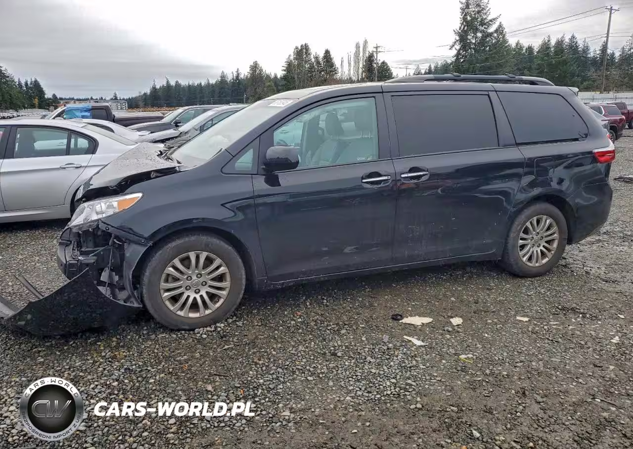 2016 Toyota Sienna Xle