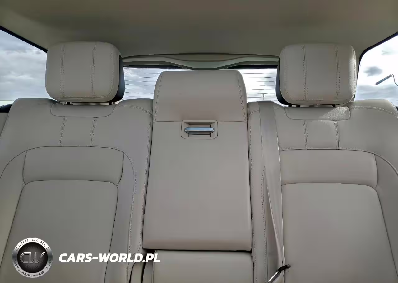 2021 Land Rover Range Rover VIN:SALGR2SUXMA446911 - 10