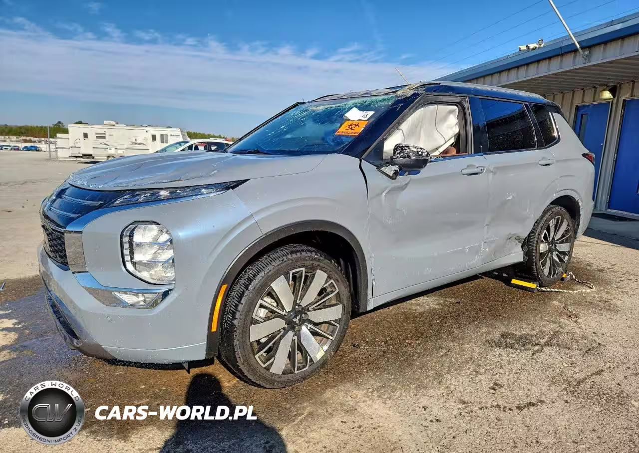 2025 Mitsubishi Outlander Sel