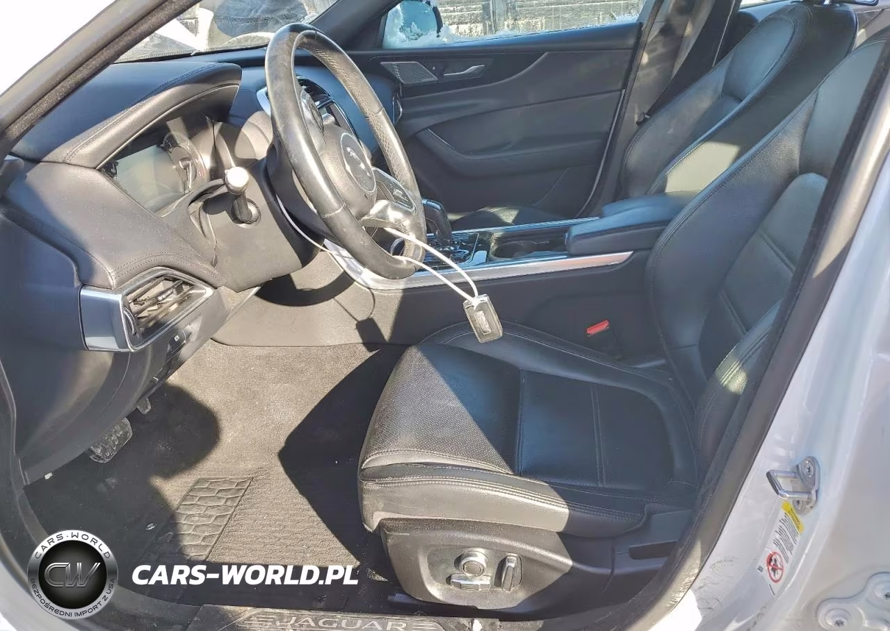 2020 Jaguar Xe S VIN:SAJAJ4FX2LCP61405 - 7