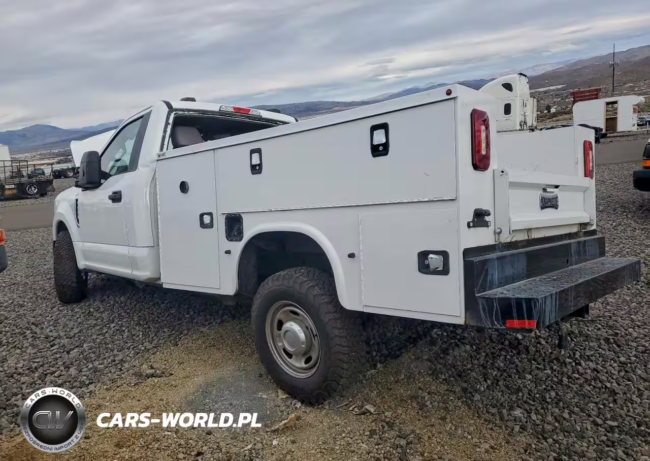 2022 Ford F250 Sd 2Wd V8 Ffv Reg Cab 6.2L Xl Utility - Service Body VIN:1FDBF2A69NEE23459 - 2