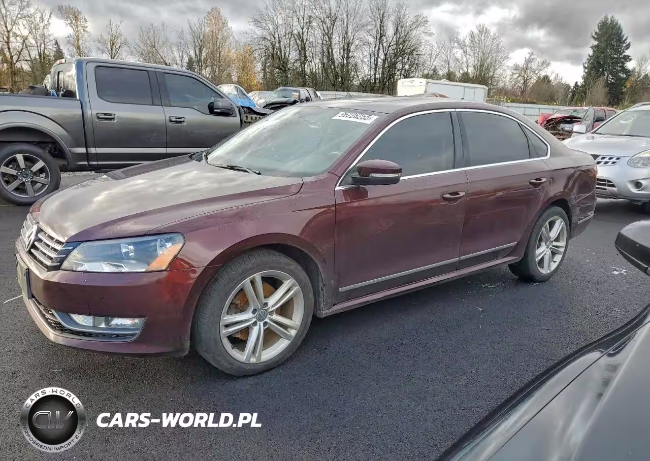 2013 Volkswagen Passat Sel