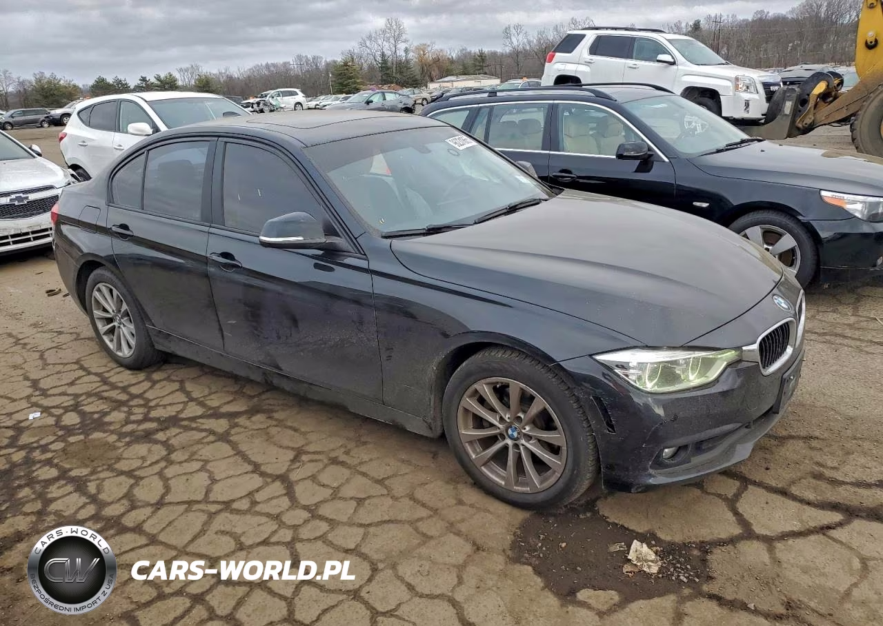 2018 BMW 320 Xi VIN:WBA8A3C5XJA494711 - 4