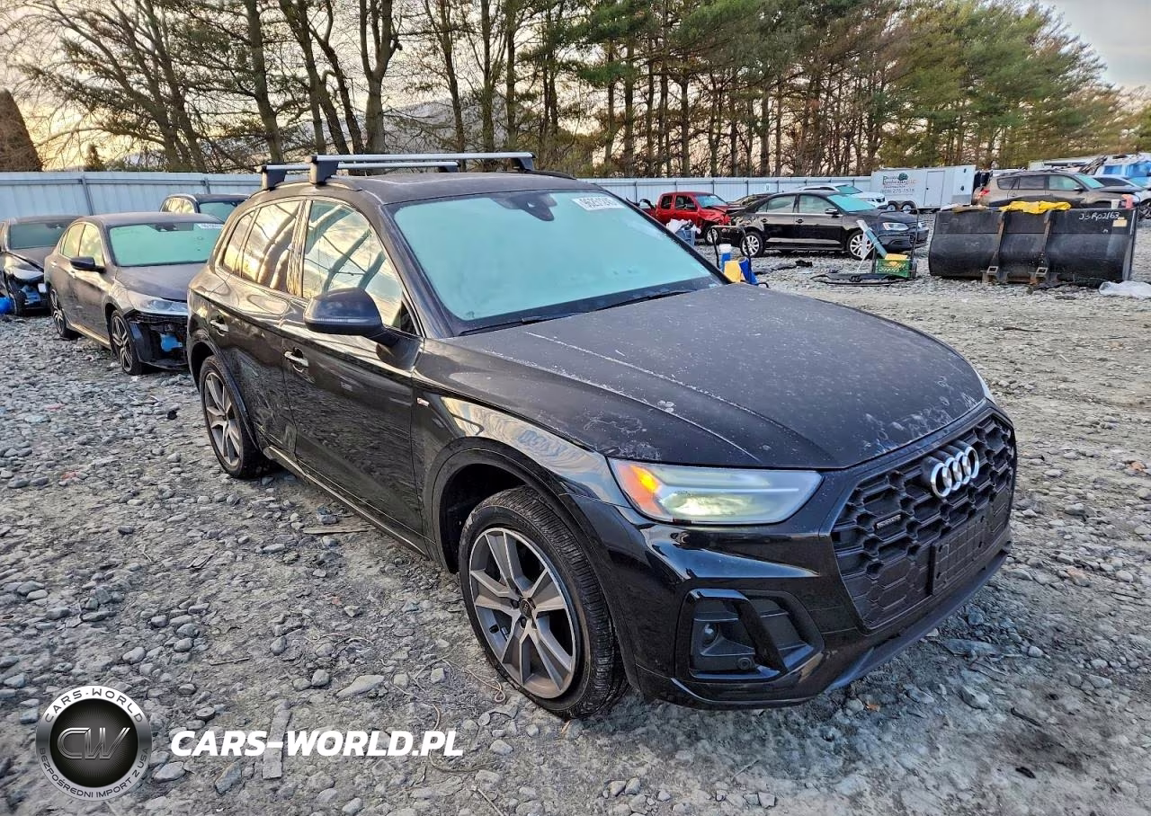 2025 Audi Q5 Premium 45 VIN:WA1GAAFY7S2040639 - 4