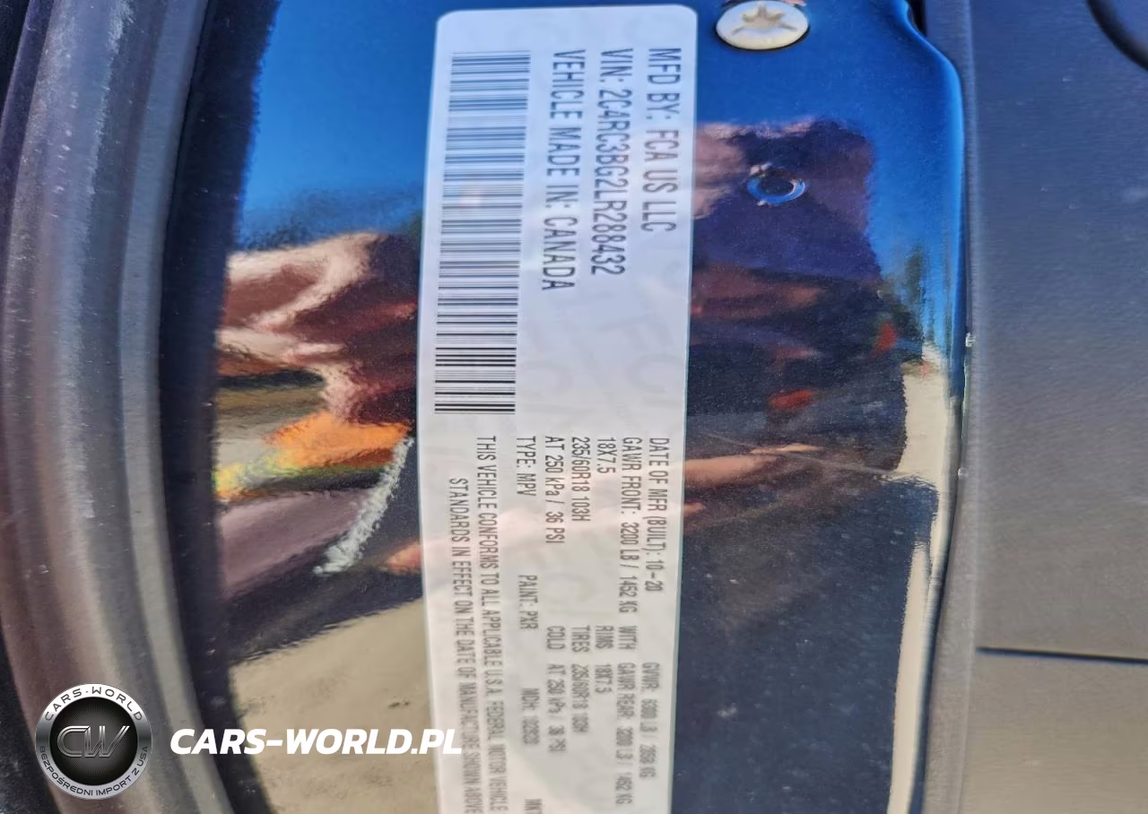 2020 Chrysler Pacifica Touring L VIN:2C4RC3BG2LR288432 - 13