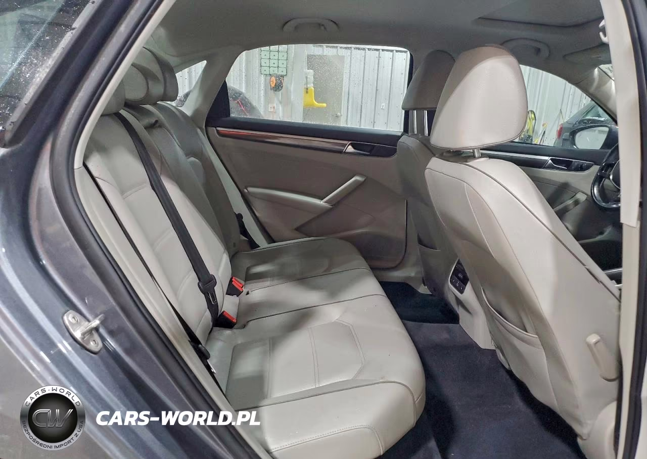 2018 Volkswagen Passat Se VIN:1VWBA7A31JC021878 - 10