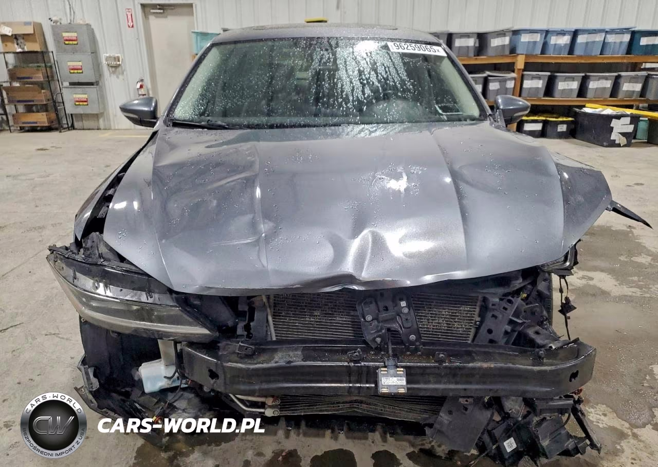 2018 Volkswagen Passat Se VIN:1VWBA7A31JC021878 - 5